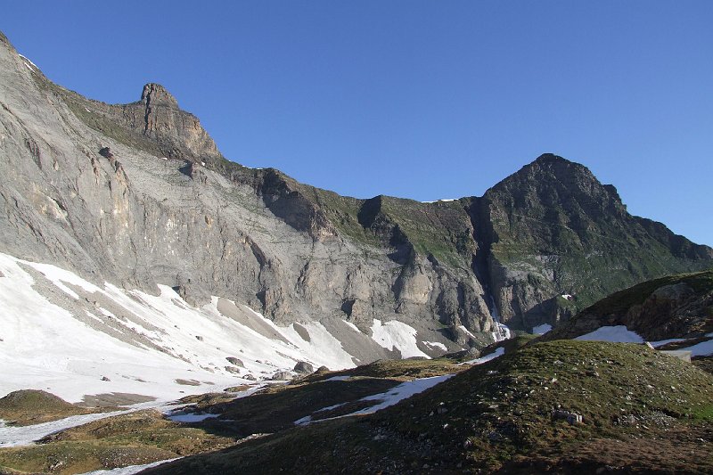 2008-07-08,07-59-26,pic de Gerbats.jpg
